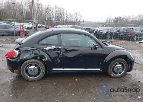 2015 Volkswagen Beetle 1.8T Classic из США, поврежденный, VIN 3VWF17AT4FM608888